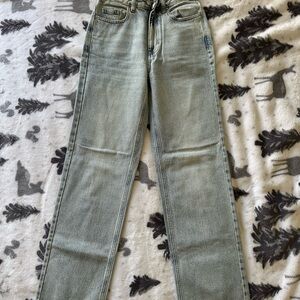 Abercrombie & Fitch Ultra High Rise Jeans